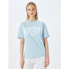 Koton Kolej Baskılı Bisiklet Yaka Kısa Kollu Rahat Kalıp T-Shirt
