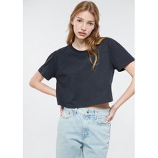Mavi Kadın Koyu Gri Crop Basic Tişört 1611644-70087