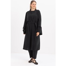 Siyah-Kolu Fisto Detaylı Modal Pantolonlu Takım