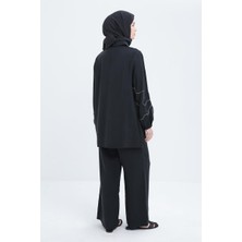 Siyah-Zincir Nakışlı Kolu Lastikli Gömlek