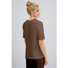 Teenage Millionaire Kadın Koyu Kahve %100 Pamuk Nefes Alan Bisiklet Yaka Regular Fit Normal Kesim Baskisiz Basic T-Shirt