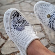 Beyaz Örgülü Siyah Nakışlı El Dokuması Kadın Espadril