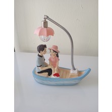 Romantik Çift Figürlü Gece Lambası | Sevgiliye Hediye | Sandal Model | Dekoratif Masa Lambası