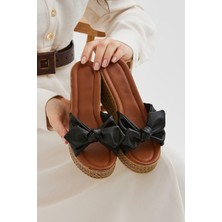 Siyah Fiyonk Dolgu Topuk Kadın Terliği Topuklu Terlik