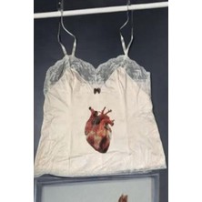Beyaz Realistic Heart Dantel Gotik Y2K Askılı Crop