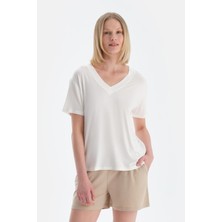 Ekru V Yaka Kısa Kollu Modal Tişört