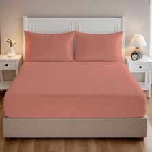 Çift Kişilik Lastikli Çarşaf Takımı 1 Lastikli Çarşaf (160 x 200) 2 Yastık Kılıfı (50 x 70)