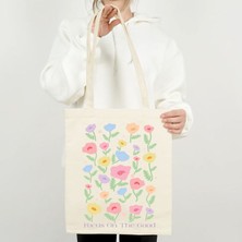 Çiçek Desenli Canvas Çanta