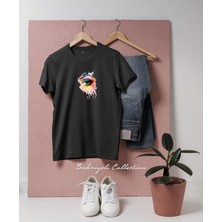 Oversize Woman's Eye Drawing Green  Tasarımlı Unisex T-Shirt