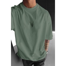 Erkek Açık Yeşil Geyik Baskılı Oversize Fit Bol Geniş Kalıp Salaş Kesim T-Shirt