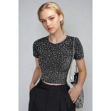 Kadın Leopar Baskılı Pamuklu Likralı Bisiklet Yaka Basic Kısa Kollu Esnek Body Crop