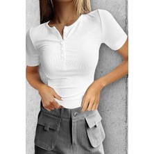 Teenage Millionaire Kadın Beyaz Kısa Kollu Patlı Düğmeli Bisiklet Yaka Fitilli Kaşkorse Bluz Body T-Shirt
