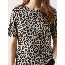 Lc Waikiki Yeni Sezon Bisiklet Yaka Leopar Desenli Kadin Tisort - S5AG54Z8