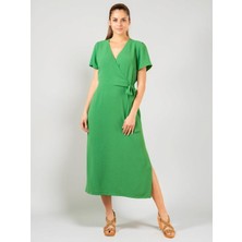 Lupinn Moda Yeşil V Yaka Kısa Kollu Yandan Bağlamalı Kuşaklı Midi Elbise - Yazlık Dokuma
