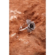 Kök Zümrüt Taşlı Açelya Çiçeği Telkari Işlemeli Gümüş Yüzük 5818