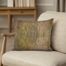 Geleneksel Desenli Kırlent – Kilim Motifli