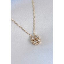 Açılır Yonca Model Zirkon Taşlı Gold Renk Kadın Kolye - BKO7229-ST