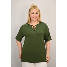 Kadın Büyük Beden Kısa Kollu Yakası Biye Detaylı Bluz 1970-25