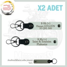 Motor Stiline Uygun Isim Plaka ve B + Kan Grubu Yazılı Hediyelik Deri X2 Anahtarlık Seti, Beyaz-Gr