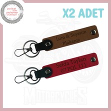 Açık Kahve - Kırmızı, Isiminize ve Plakanıza Özel Hazırlanan Kişiselleşmiş Deri 2'li Anahtarlık