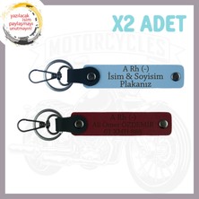 Miawiki Gök Mavi-Bordo, Motor Severlere Özel, Isim Plaka ve A - Kan Grubu Yazılı Kişiye Özel 2'li Anahtarlık