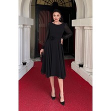 Sifon Kumaş Çiçek Detaylı Midi Elbise - Siyah