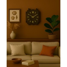 El Yapımı Ahşap Duvar Saati (53X41 Cm) – Ceviz Vernikli 1. Sınıf Çam – Dekoratif & Rustik Tasarım