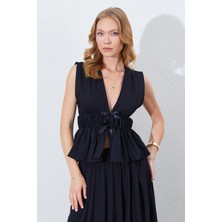 Kadın Siyah Kolsuz Beli Gipeli Fiyonk Desenli Bluz