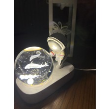 3D Astronot Figürlü Işıklı Küre