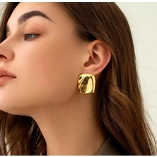 Gold Kaplama Kare Çelik Küpe