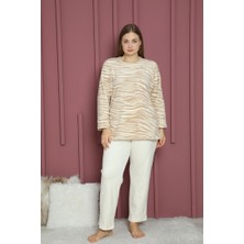 Kadın Uzun Kollu Desenli Büyük Beden Soft Polar Pijama Takımı