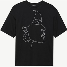 Çizili Yüz Temalı Baskılı Özel Tasarım Oversize Tshirt