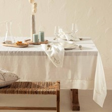 Fuscia Masa Örtüsü Ekru