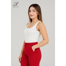 Kadın Premium Kalite Beyaz Kalın Askılı Havuz Yaka Bluz