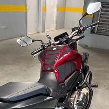 Honda CB650R 2025 ile Uyumlu Kaydırmaz 6d Karbon 40 Parça Tank Pad Seti GC54