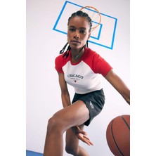 DeFacto NBA Chicago Bulls Slim Fit Dar Kesim Bisiklet Yaka Sporcu Fitilli Kaşkorse Kısa Kollu Tişört E2359AX25SM