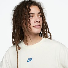 Nike Sportswear Club Wide Cut Short-Sleeve Erkek Tişört FJ0560-133
