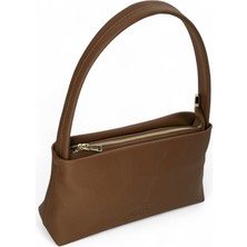 Paftalı Deri Kadın Basic Tek Saplı Fermuarlı Baget El ve Omuz Çantası 27X15X7 cm
