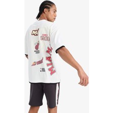 DeFactoFit NBA Miami Heat Oversize Geniş Kalıp Bisiklet Yaka Sırt Baskılı Kısa Kollu Tişört D9866AX25SP