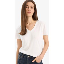 Afra x Defacto Regular Fit V Yaka Basic Düz Kısa Kollu Tişört W9204AZ25SP