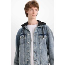 DeFacto %100 Pamuk Oversize Geniş Kalıp Kapüşonlu Düğmeli Mevsimlik Baharlık Denim Ceket D0417AX25SP