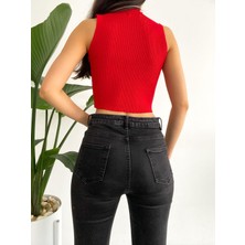 Zincir Detaylı Esnek Kumaş Crop/bluz