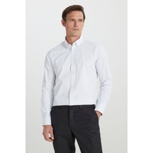 Pamuklu Oxford Slim Fit Dar Kesim Gizli Düğmeli Yaka Çizgili Gömlek