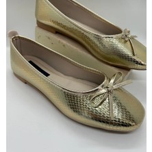 Moda Gonzara Kurdeleli Babet