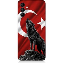 Samsung Galaxy M34 Uyumlu Bayrak Önünde Uluyan Kurt  Desenli Silikon Kılıf