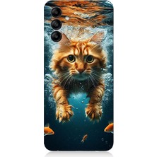 Samsung Galaxy M34 Uyumlu Suda Yüzen Kedi  Desenli Silikon Kılıf