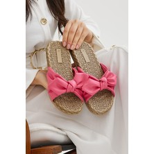 Moda Devrin Kadın Terlik Fuşya Renkli Fiyonk Tasarımıyla Kaymaz Taban Konforlu Kullanım