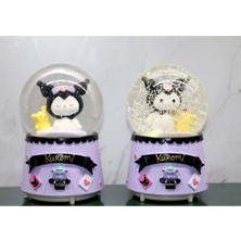 Kuromi Içi Dönmeli Püskürtmeli Işıklı Müzikli Kar Küresi Büyük Boy Model1