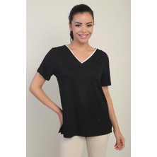 Kadın Beyaz Biyeli V Yaka Likralı Bluz