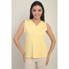 Kadın V Yaka Kolsuz Likralı Bluz